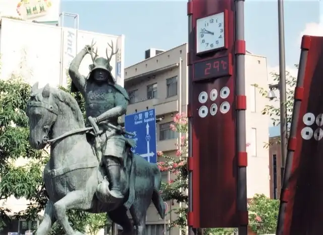 真田幸村の騎馬像