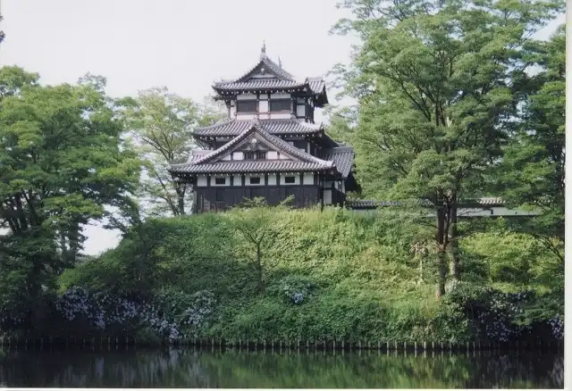 高田城の本丸三重櫓