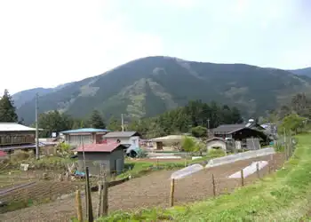 小菅の集落